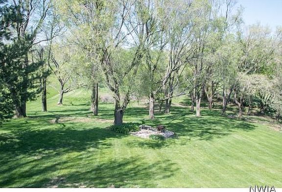 3rd image of 25 Heritage Pl