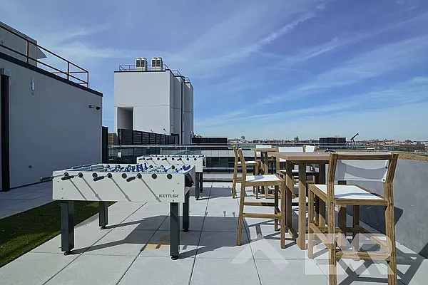 Rented by EXR | media 6