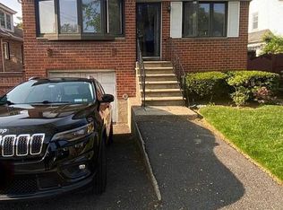 15019 Bayside Ave, Flushing, NY 11354