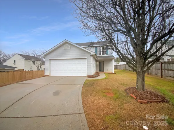310 Ann Baker Ct, Charlotte, NC 28217