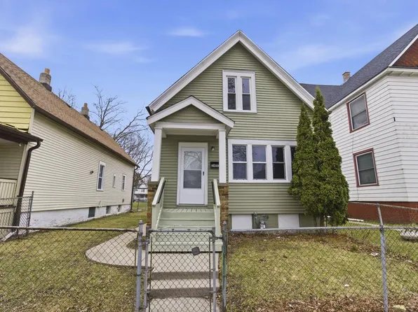 2453 North 15th STREET, Milwaukee, WI 53206