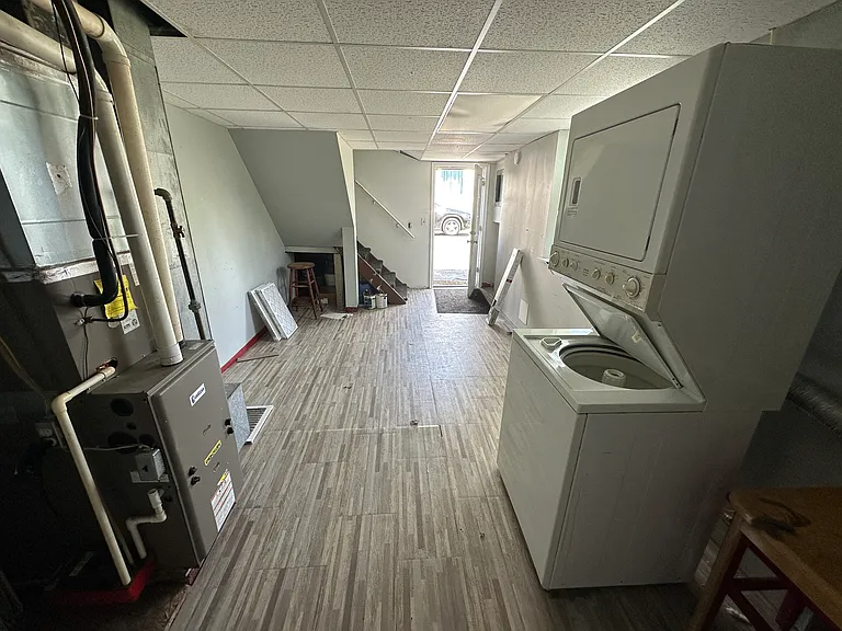 19 Maishoss St #2 — Photo 13
