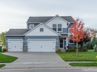 8473 Holden Ct, Jenison, MI 49428