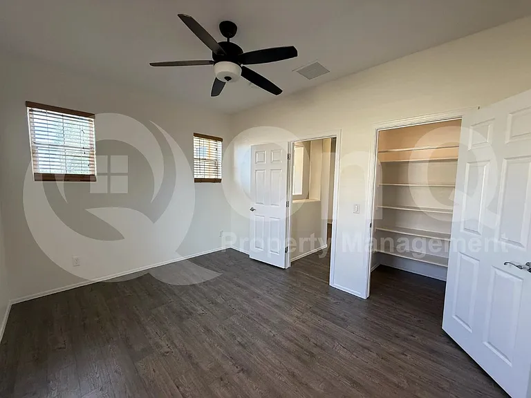 1104 E Gail Dr — Photo 13