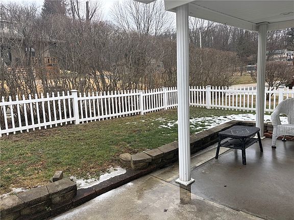 3rd image of 364 Messmore Rd