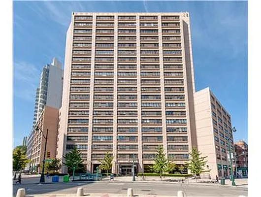 Rented by Douglas Elliman | media 8