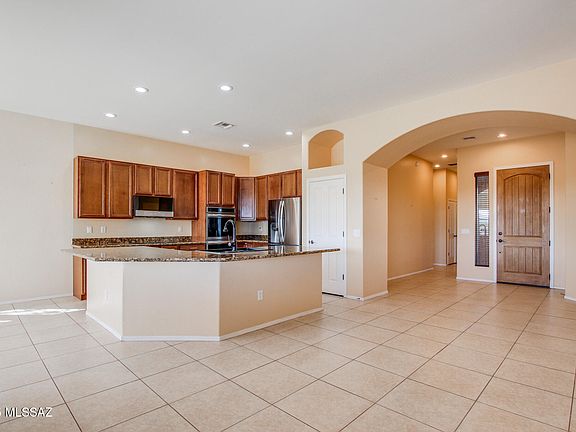 3rd image of 17947 S Deer Lodge Ct