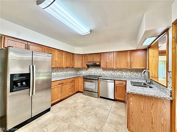 5th image of 1050 Melwood Dr NE