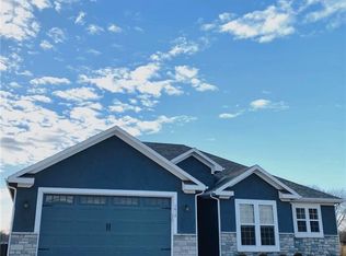 1612 NE Crumley St, Grain Valley, MO 64029