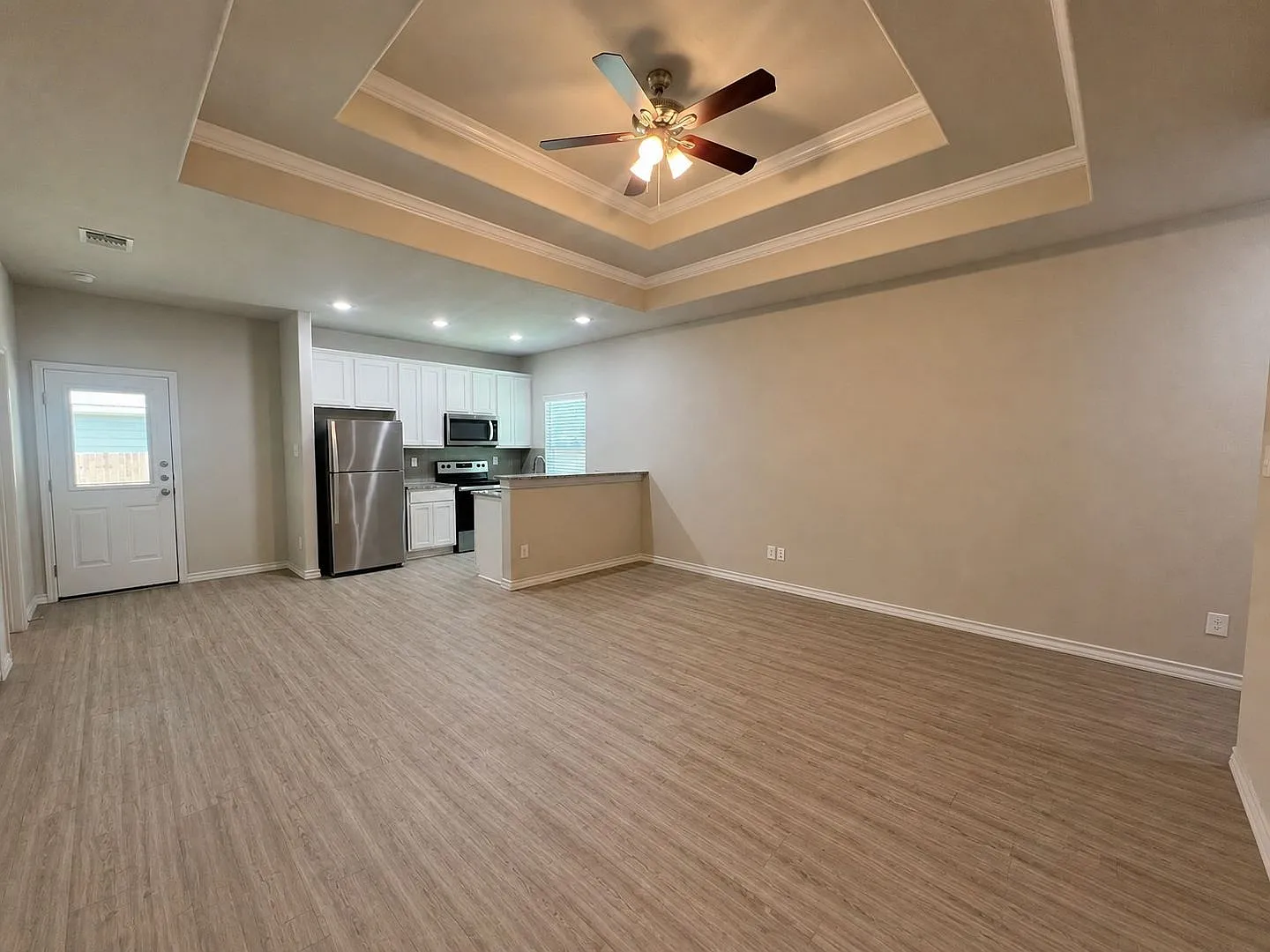 Luxury Duplex in Seguin! — Photo 4