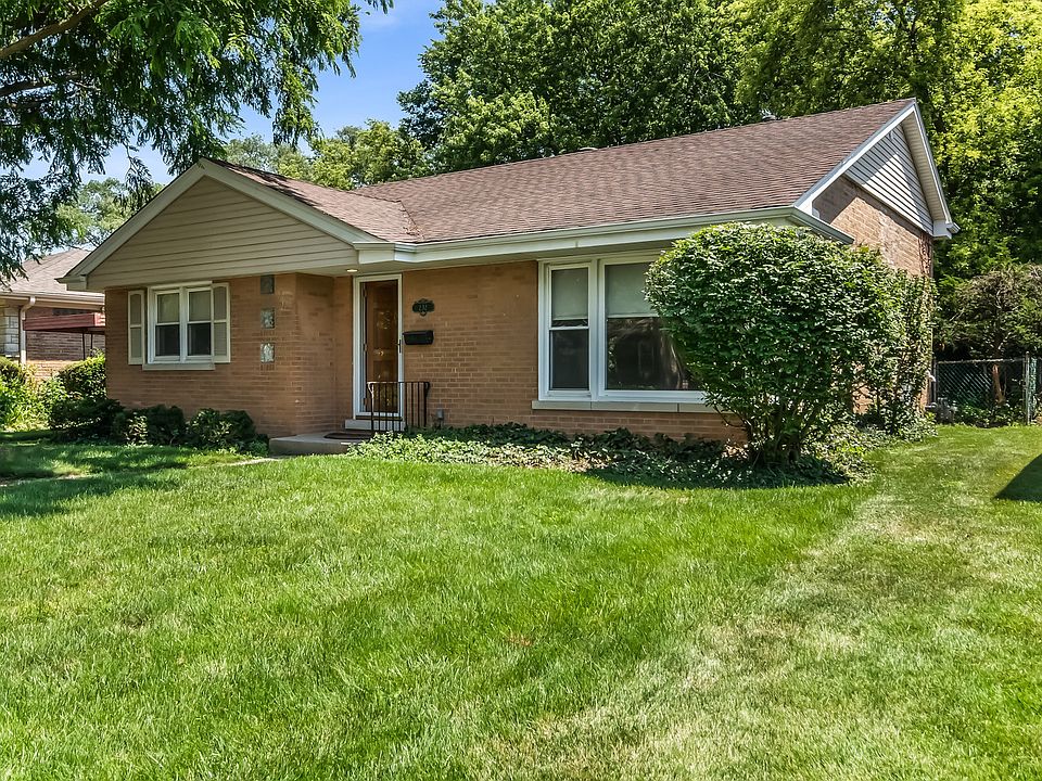 1st image of 232 Thelin Ct