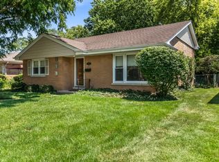 232 Thelin Ct, Wilmette, IL 60091