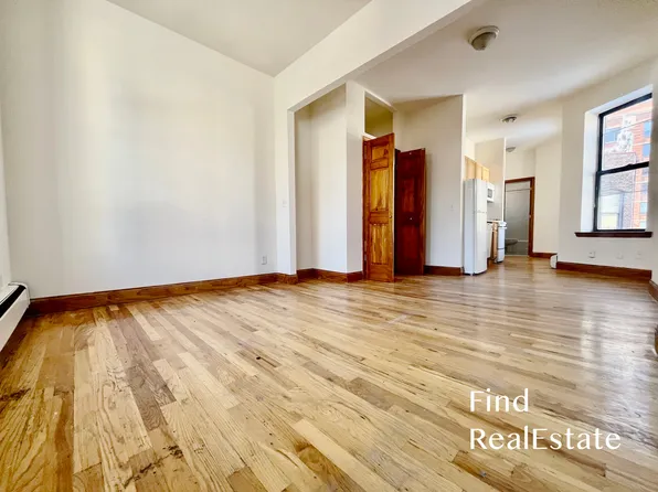 814 10th Avenue image 1 of 7