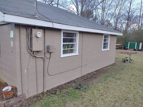 351 Shaw Ln, Sylacauga, AL 35150