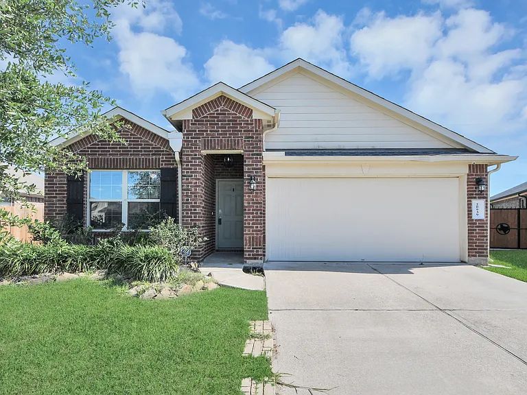 20939 Wedgewood Chase Way — Photo 2