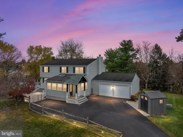 209 Violet Ct, Mount Airy, MD 21771