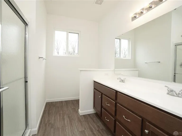 1500 Summerview Ln — Photo 22