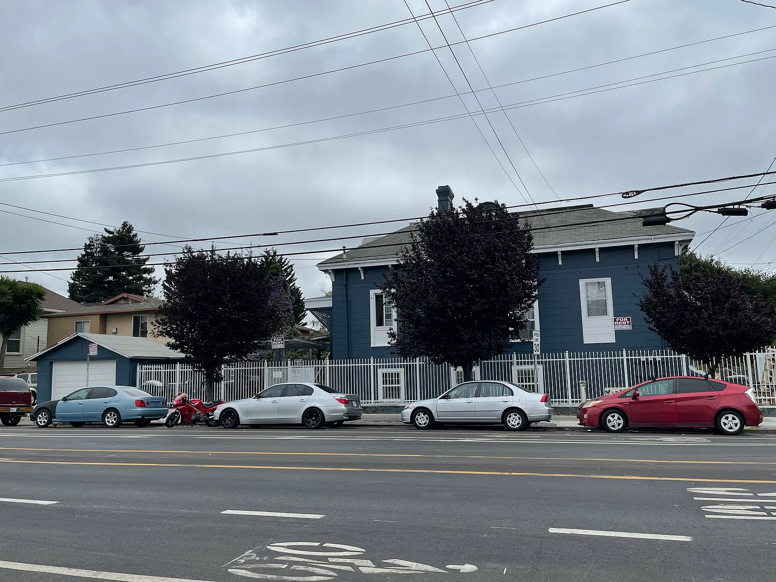 760 29th St — Photo 3
