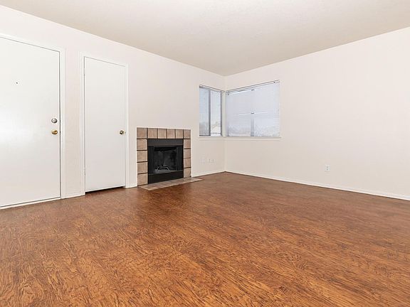 3rd image of 1502 E Lindsey St #240
