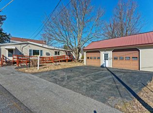 1 Firehouse Rd, Halfmoon, NY 12065