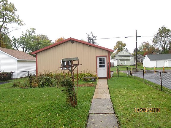 3rd image of 567 E Center St