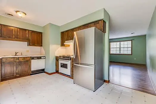 453 Eastley Ct #2 — Photo 8