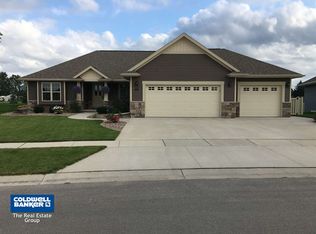 651 Pebblestone Cir, Oneida, WI 54155