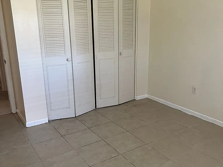 21310 Stillwater Ave — Photo 17