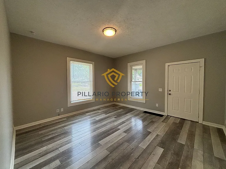 3662 Graceland Ave — Photo 6