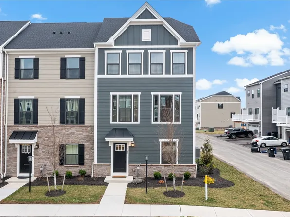 125 Mossy Oak Dr, Coraopolis, PA 15108