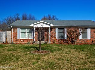 402 Dogwood Dr, Mount Washington, KY 40047