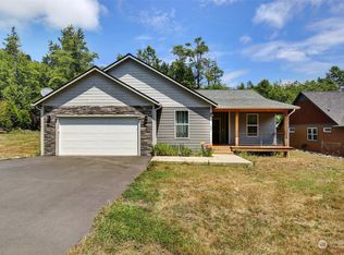 160 Livingston Heights Dr, Longview, WA 98632