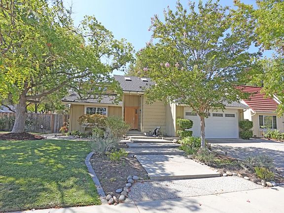 2nd image of 6397 Desert Flame Dr
