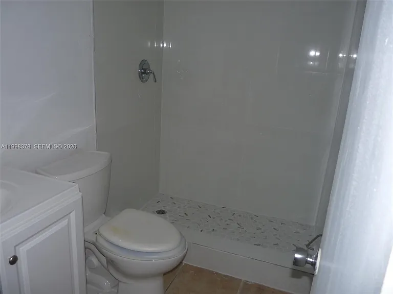 14525 N Kendall Dr #102J — Photo 23