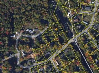 102 Forest Hill Dr, Johnson City, TN 37604