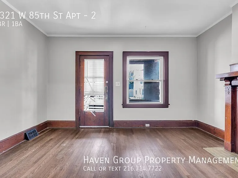 1321 W 85th St #2 — Photo 7