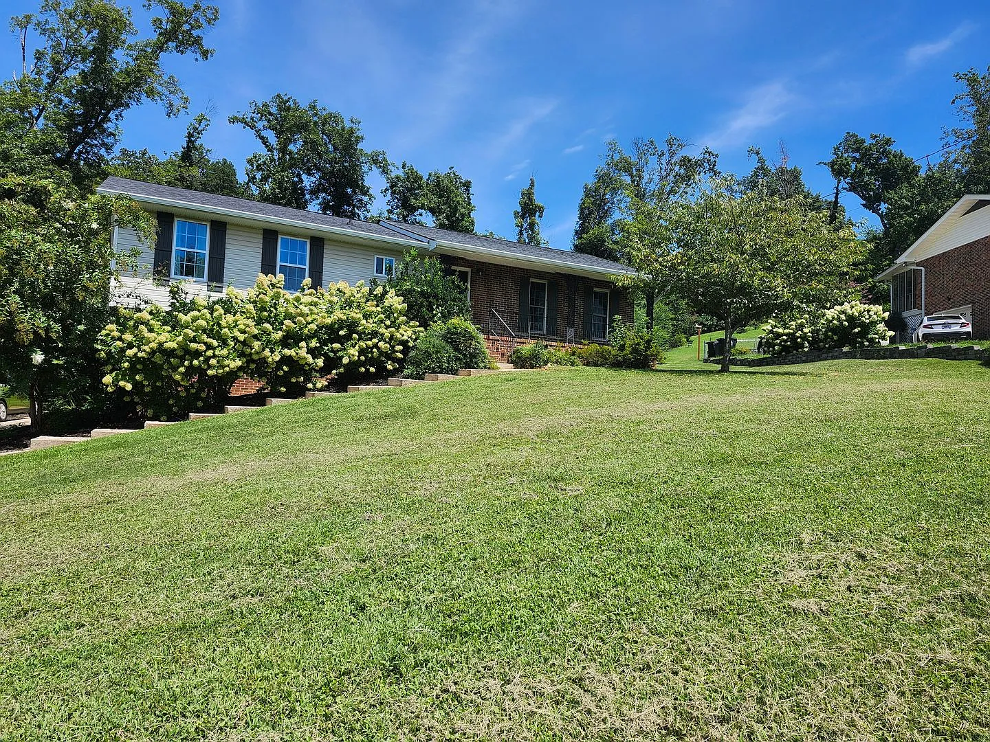 Coming Soon - 3 Bedroom 3 Bath home minutes from 1-75 and Hamilton Place Mall — Photo 3
