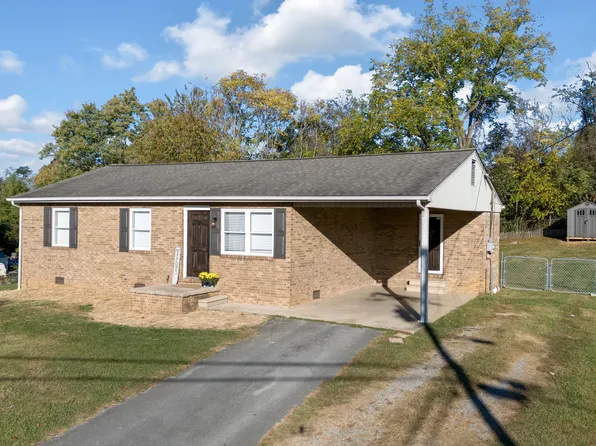 1328 Baldridge Dr, Johnson City, TN 37604