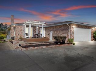 20201 N Dustin Rd, Acampo, CA 95220