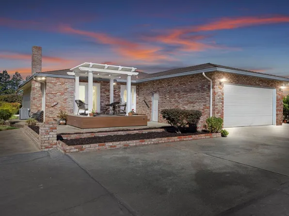 20201 N Dustin Rd, Acampo, CA 95220