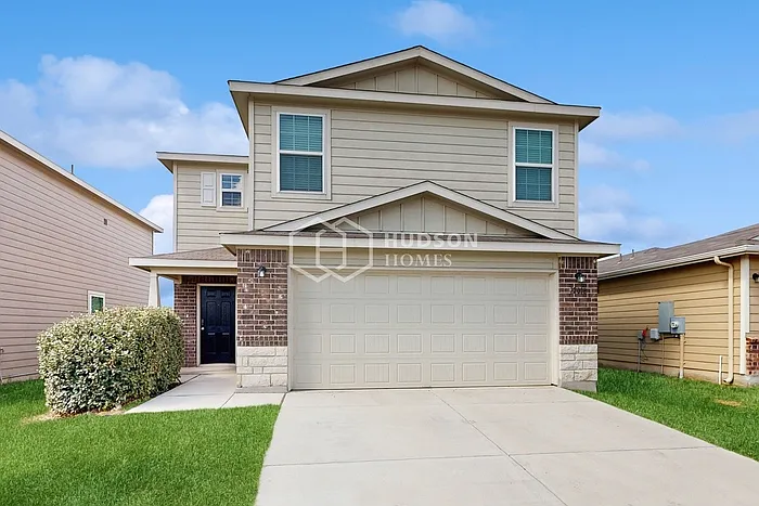3 bed, 2.5 bath, 1705 sqft, $1,840 — Photo 1