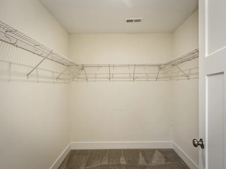 15508 Richmond St — Photo 35