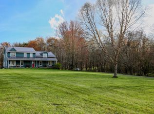 562 Stump Hollow Rd SE, Lancaster, OH 43130