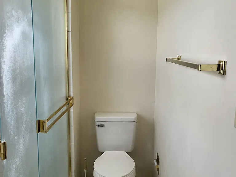 827 Country Club Dr SE #2A — Photo 24