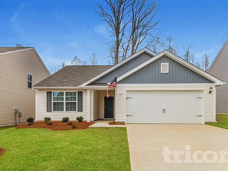 4605 Hazelburn Dr — Photo 1