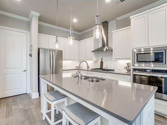 4th image of 7128 Edmund Ct