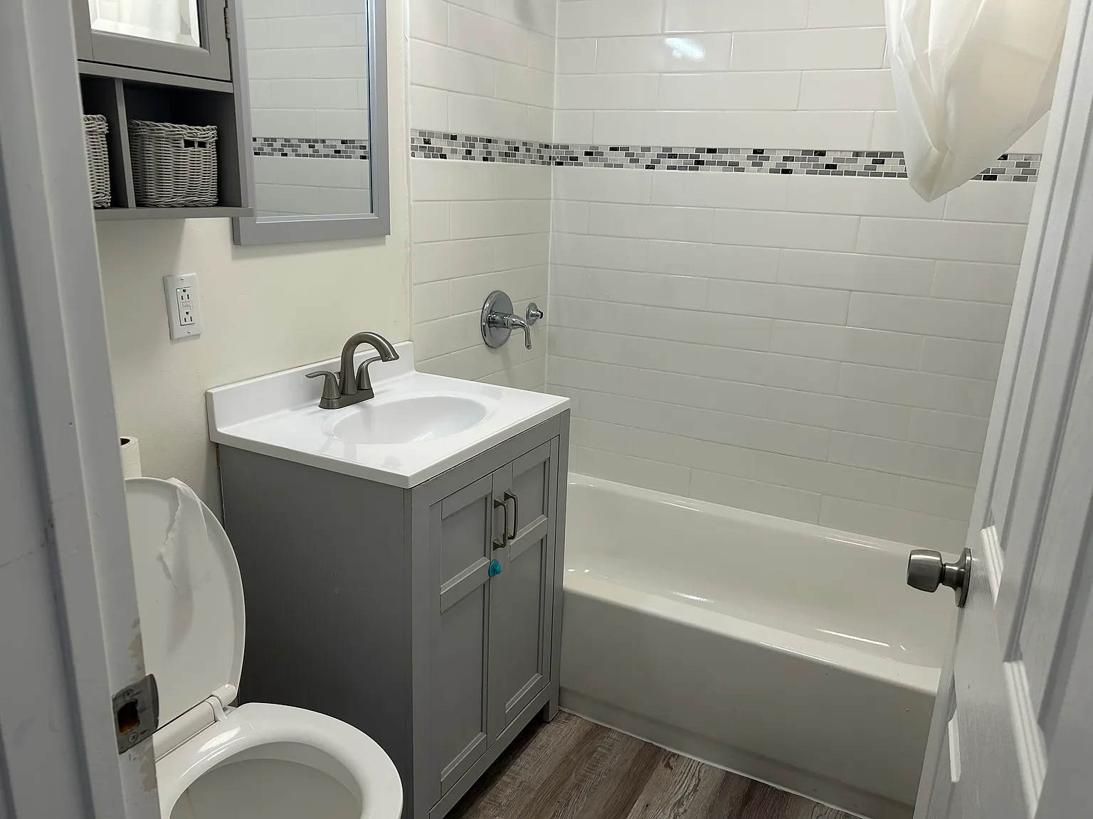 Lincoln Ave, East Meadow — Photo 4