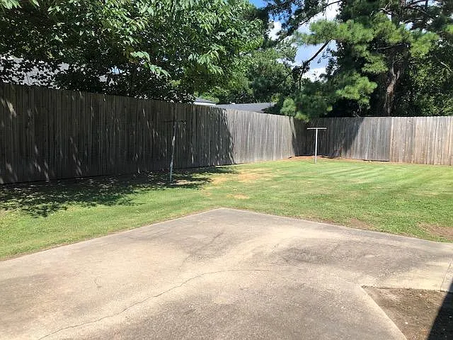 3 bed, $2,150 — Photo 3