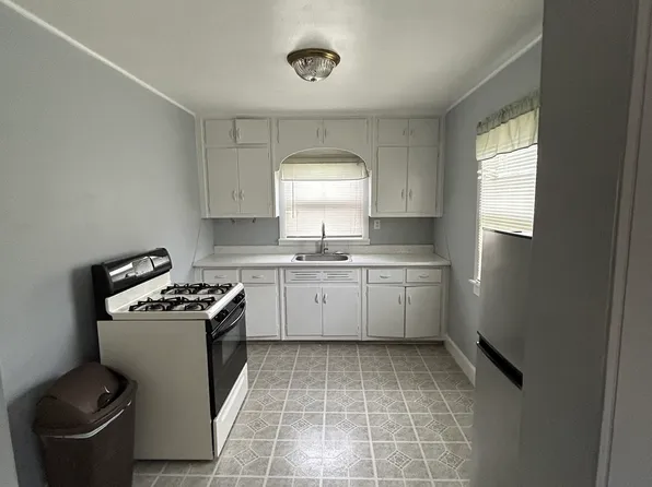 302 N Center St #2, Plainfield, IN 46168