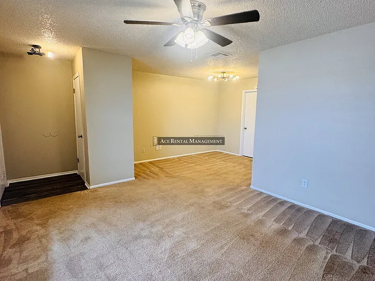 6824 Camden Ln #8 — Photo 4